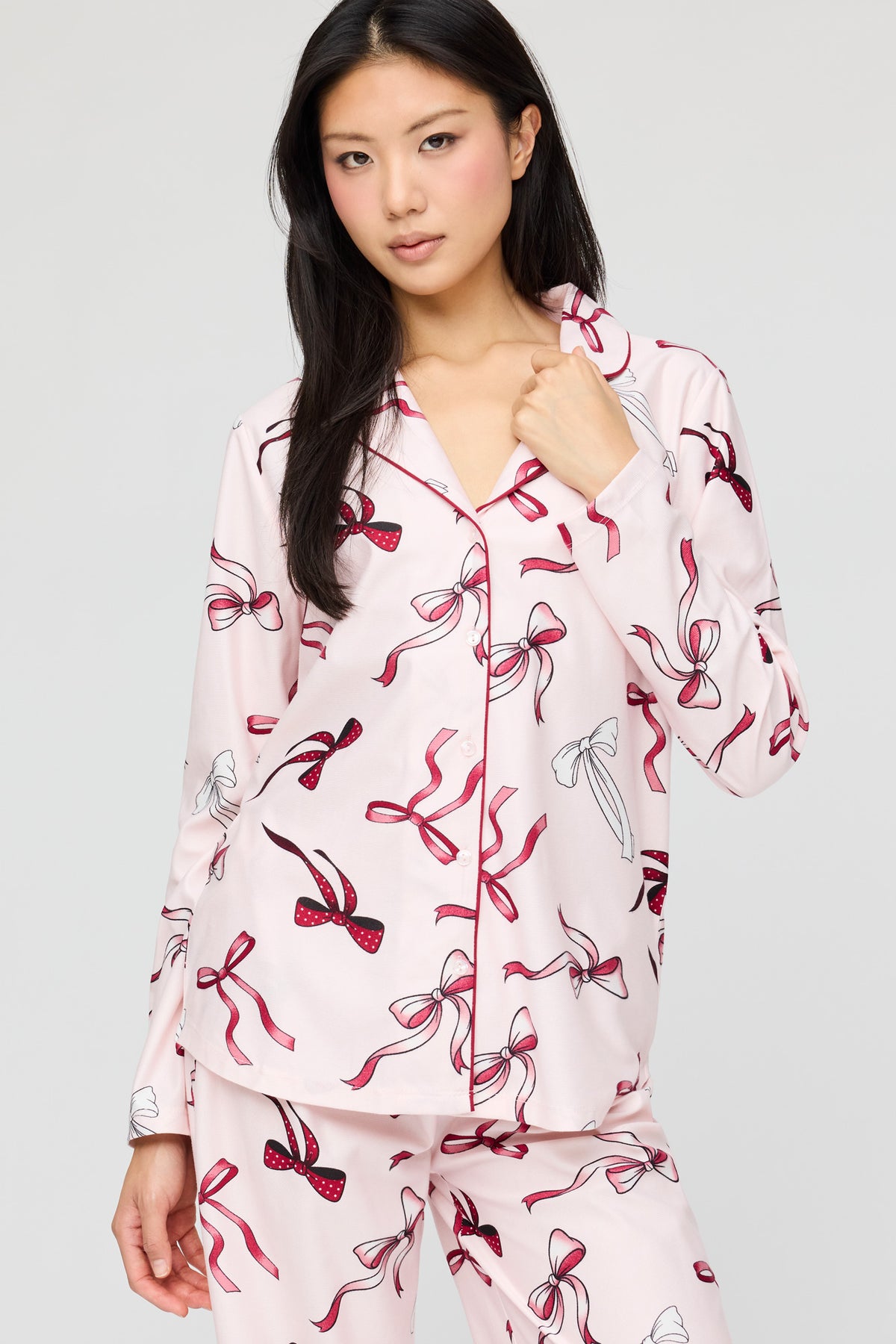 Vue alternative 2. Ensemble pyjama avec haut boutonné en flanelle à manches longues et pantalon