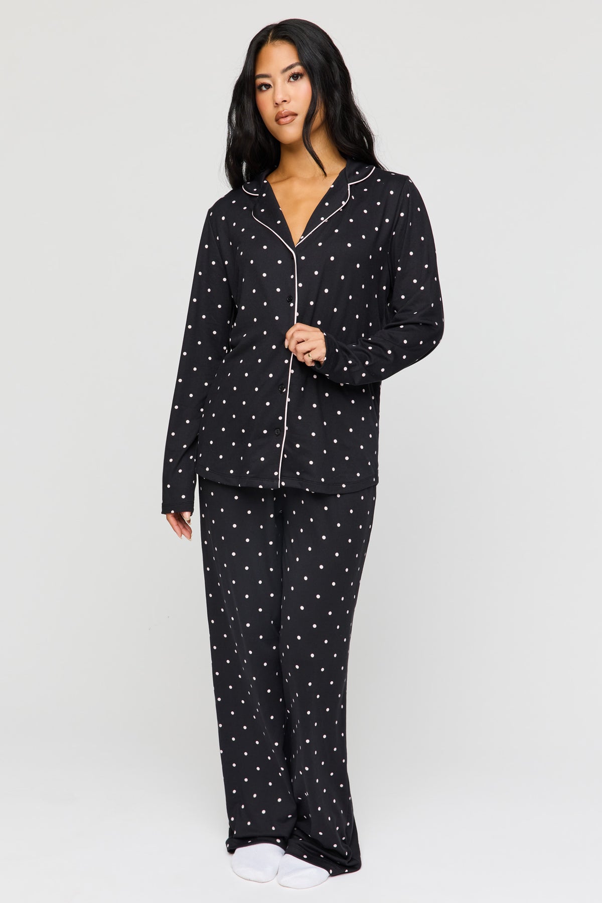 Ensemble pyjama avec haut boutonné à manches longues et pantalon