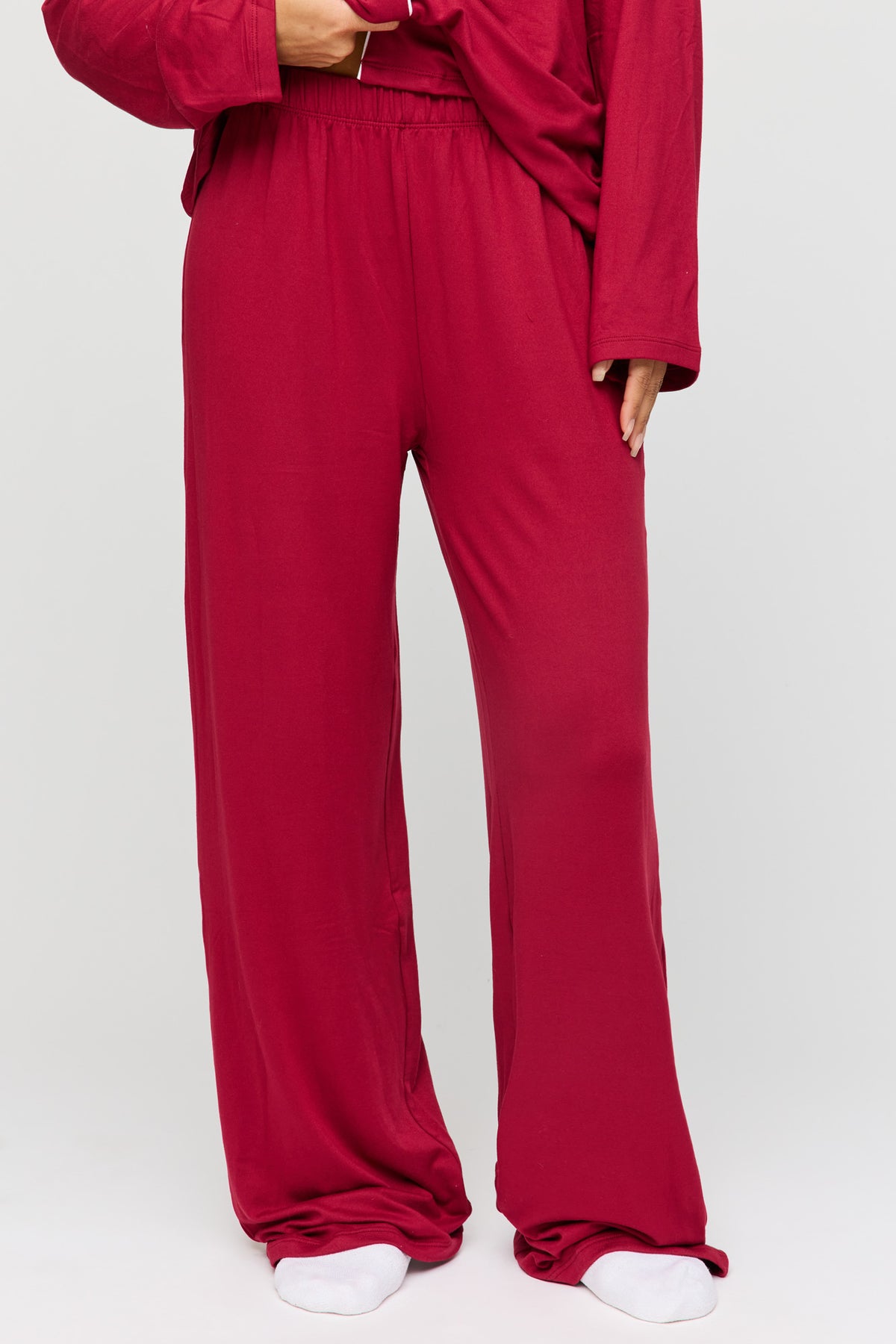 Vue alternative 3. Ensemble pyjama avec haut boutonné à manches longues et pantalon