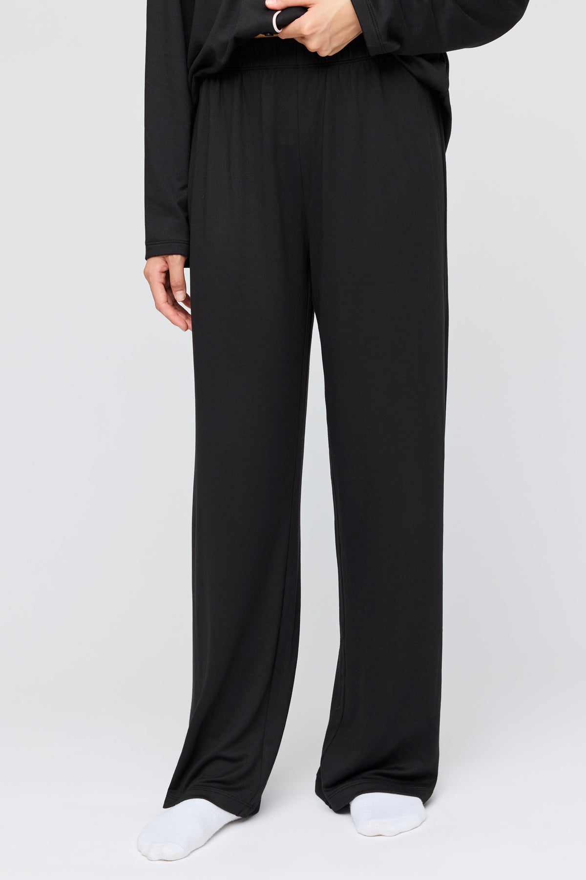 Alt View 3. Button-Up Long Sleeve Top & Pant Pajama Set - Black