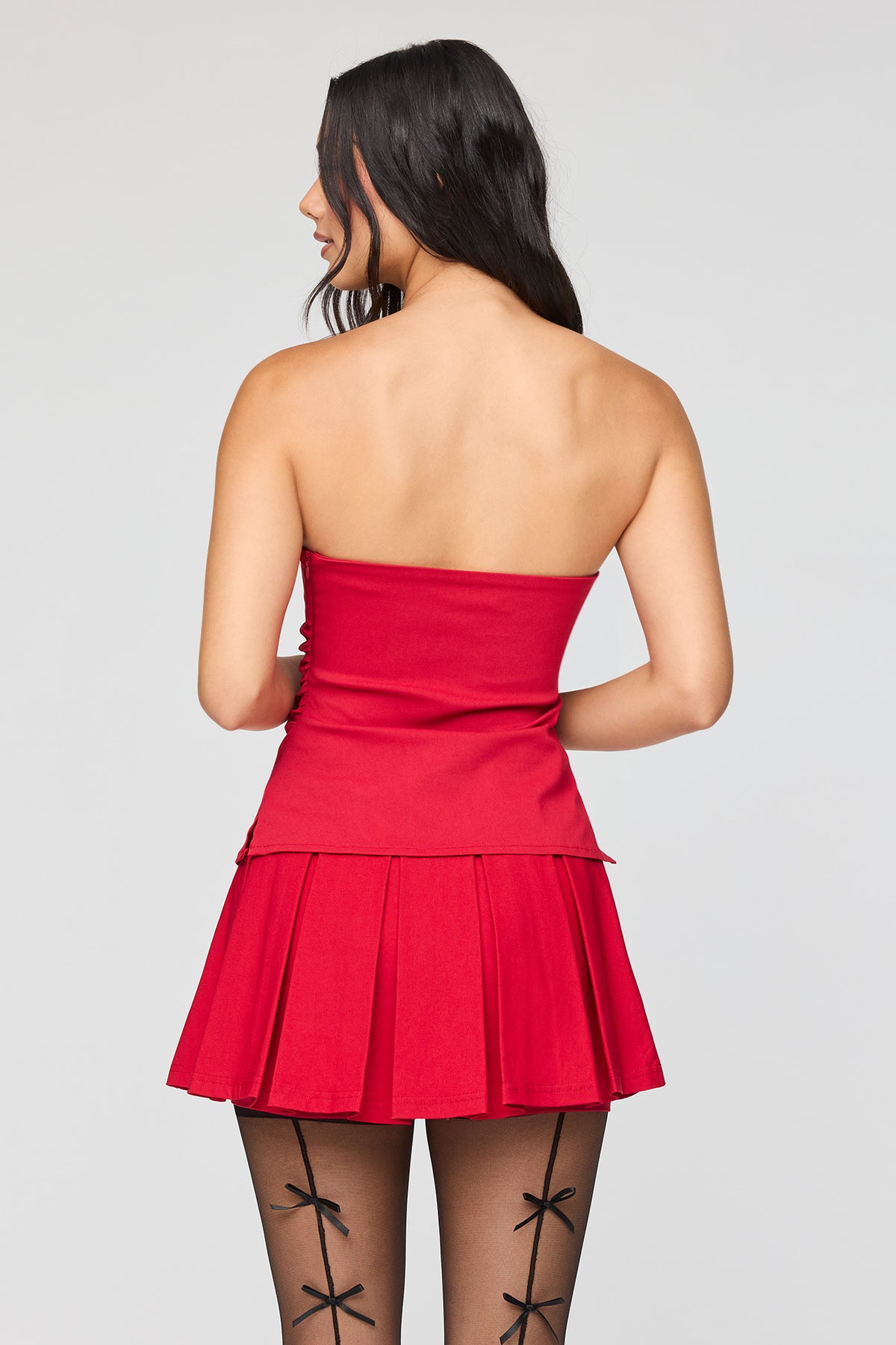 Vue alternative 2. Minijupe-short plissée