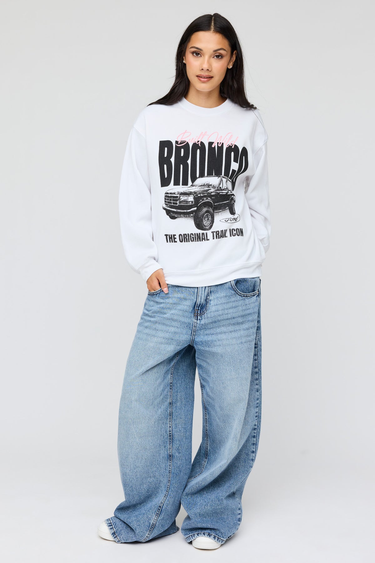 Alt View 3. Ford Graphic Fleece Sweatshirt - White