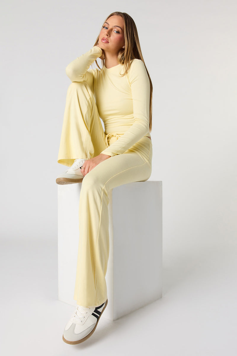 Pantalon côtelé à jambe évasée