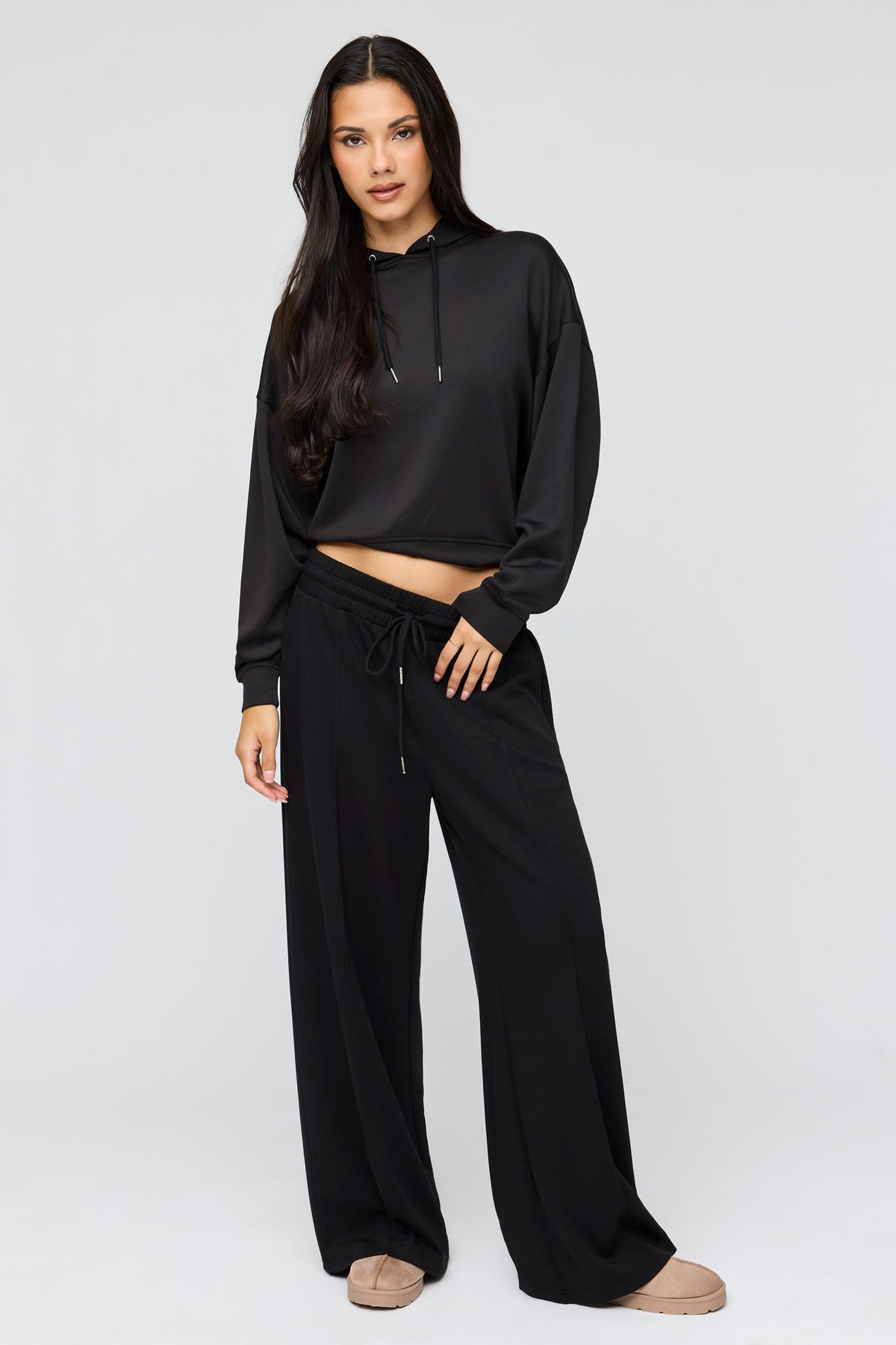 Alt View 3. U/A Drawstring Hoodie - Black