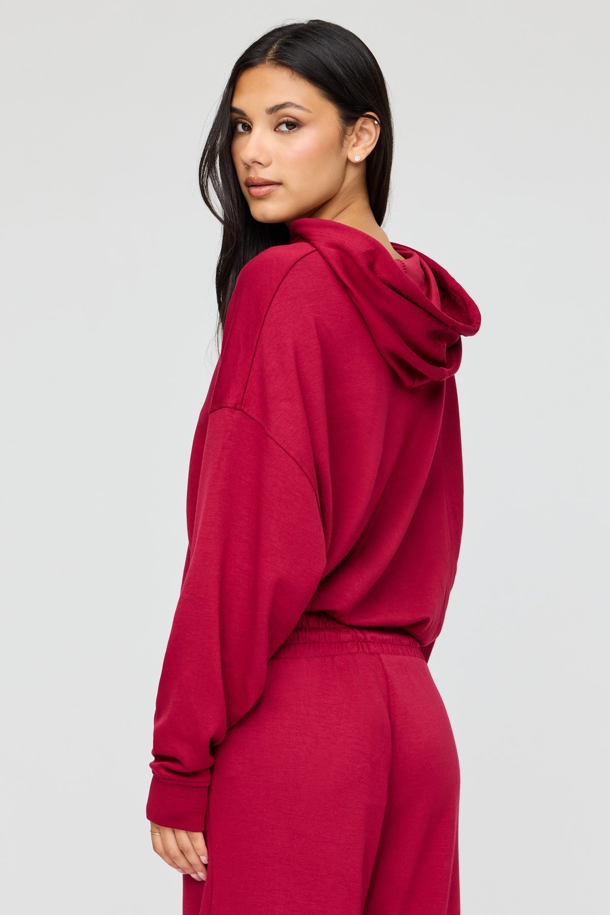 Alt View 2. U/A Drawstring Hoodie - Red