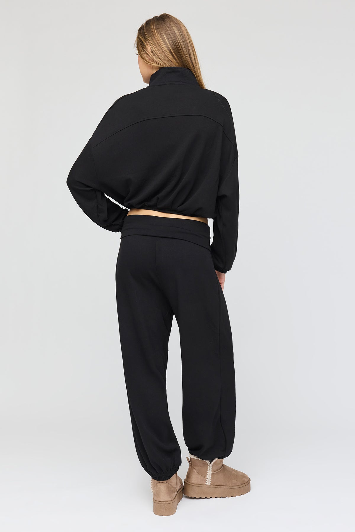 Vue alternative 3. Jogger U/A à jambe ballon avec bande de taille repliée