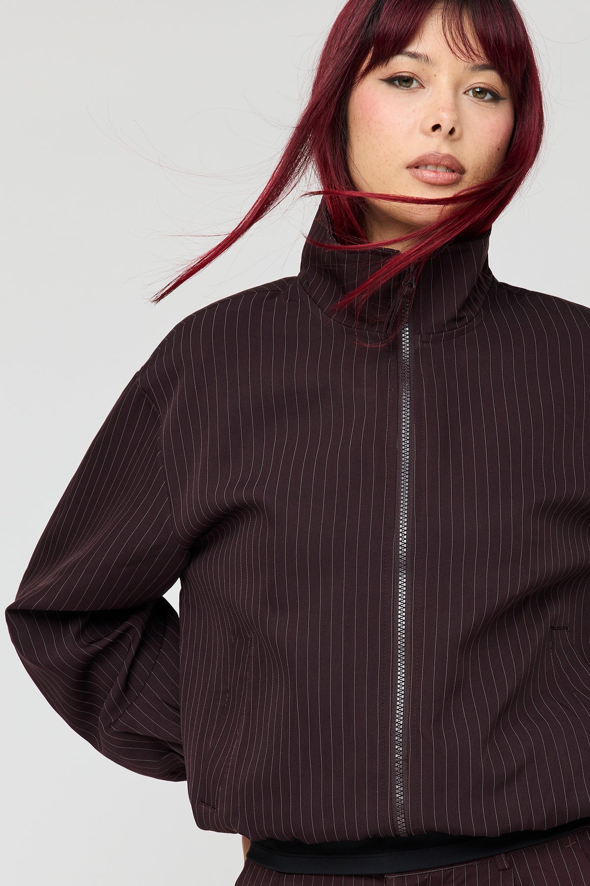 Vue alternative 4. Blouson aviateur à fines rayures