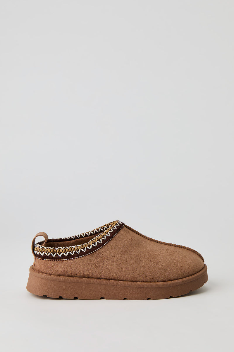 Bottillons en similisuède avec motif brodé