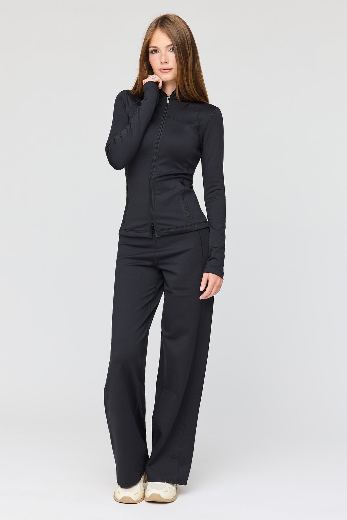 Vue alternative 3. Blouson à capuchon doublé de molleton tech chaud avec fermeture à glissière 