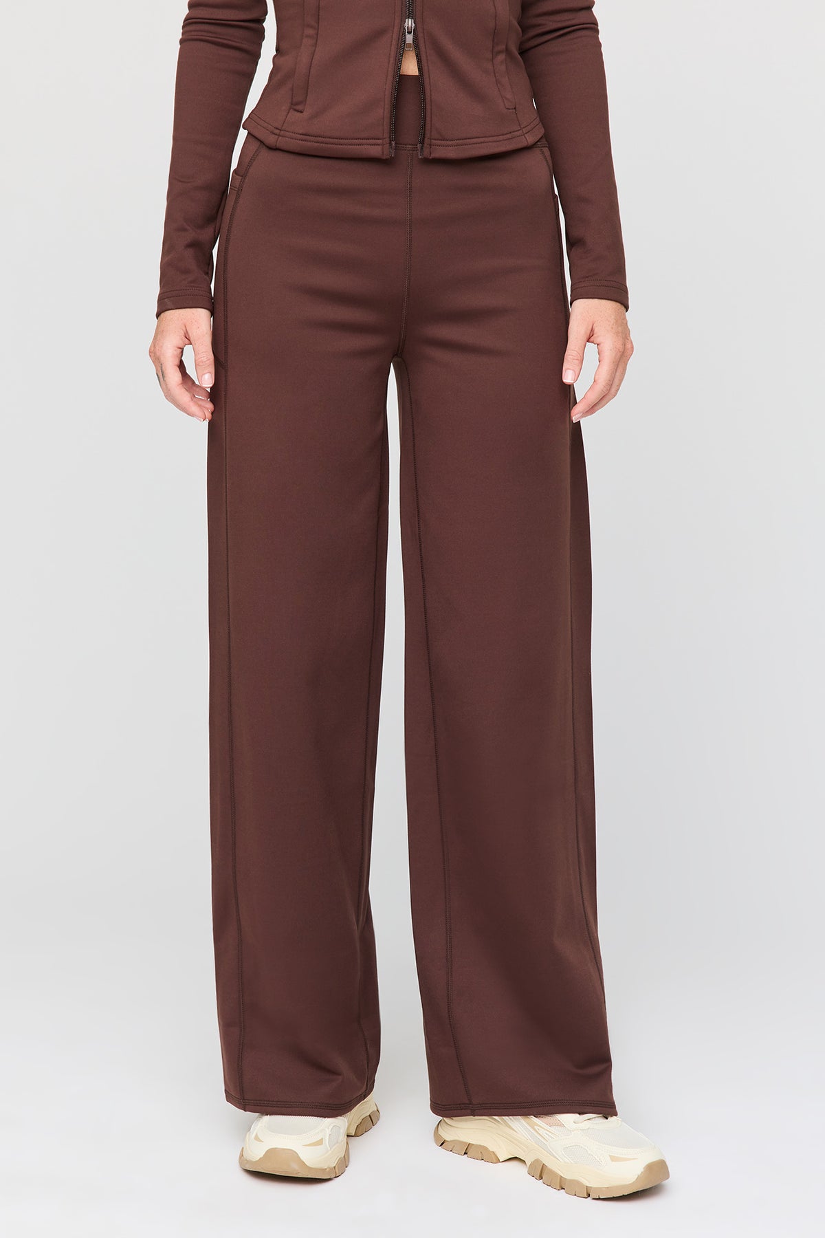 Vue alternative 2. Pantalon à jambe large doublé de molleton tech chaud