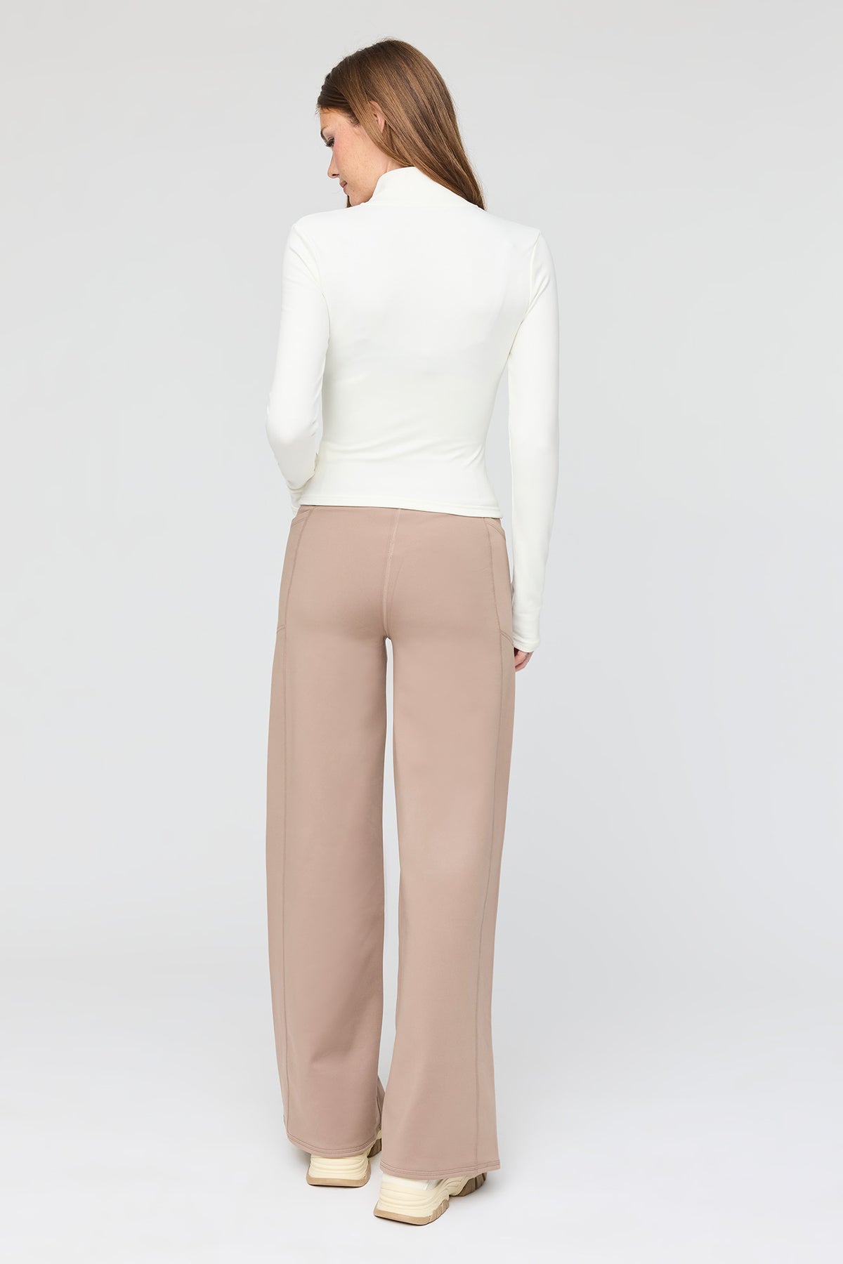 Vue alternative 3. Pantalon à jambe large doublé de molleton tech chaud