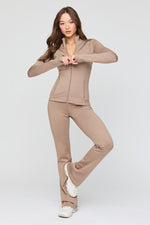 Taupe