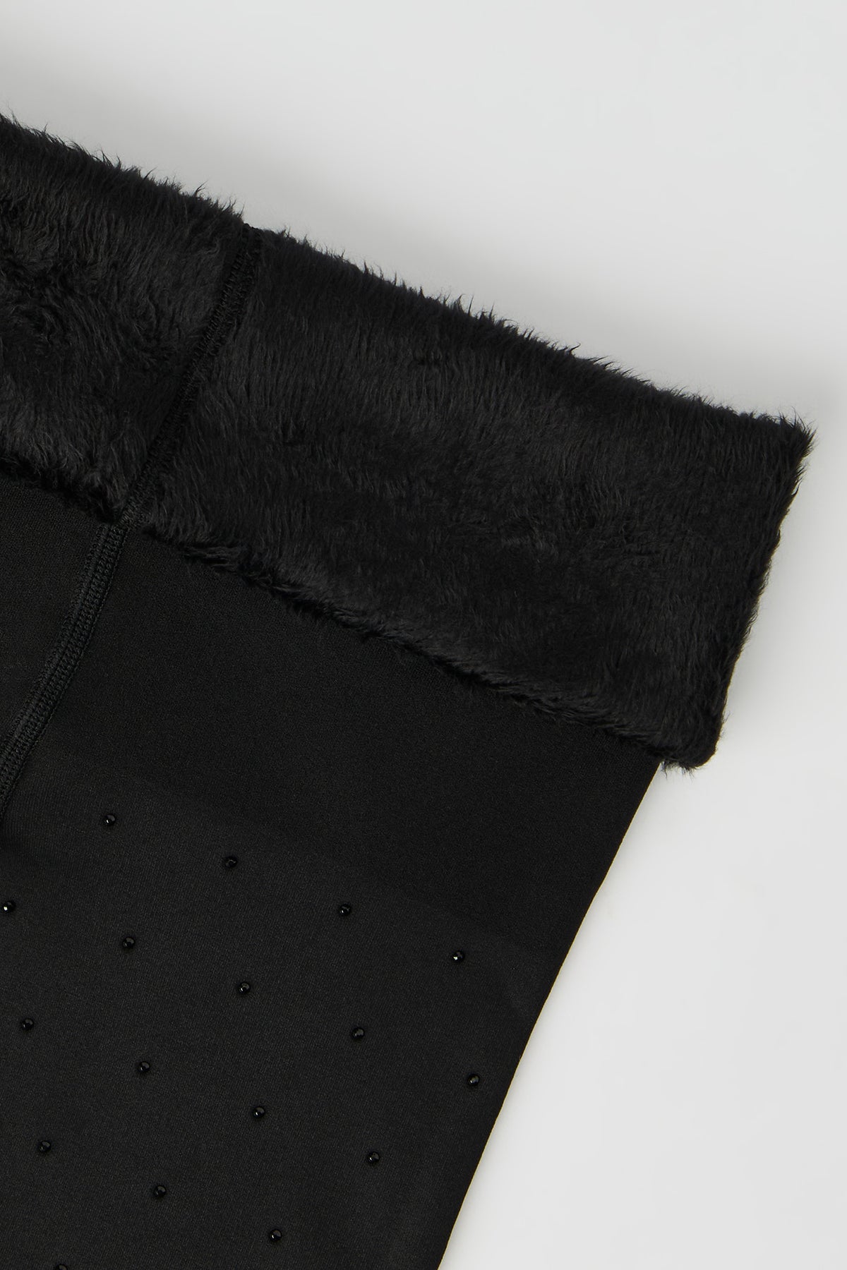 Vue alternative 2. Collants garnis de pierres du Rhin doublés de similifourrure