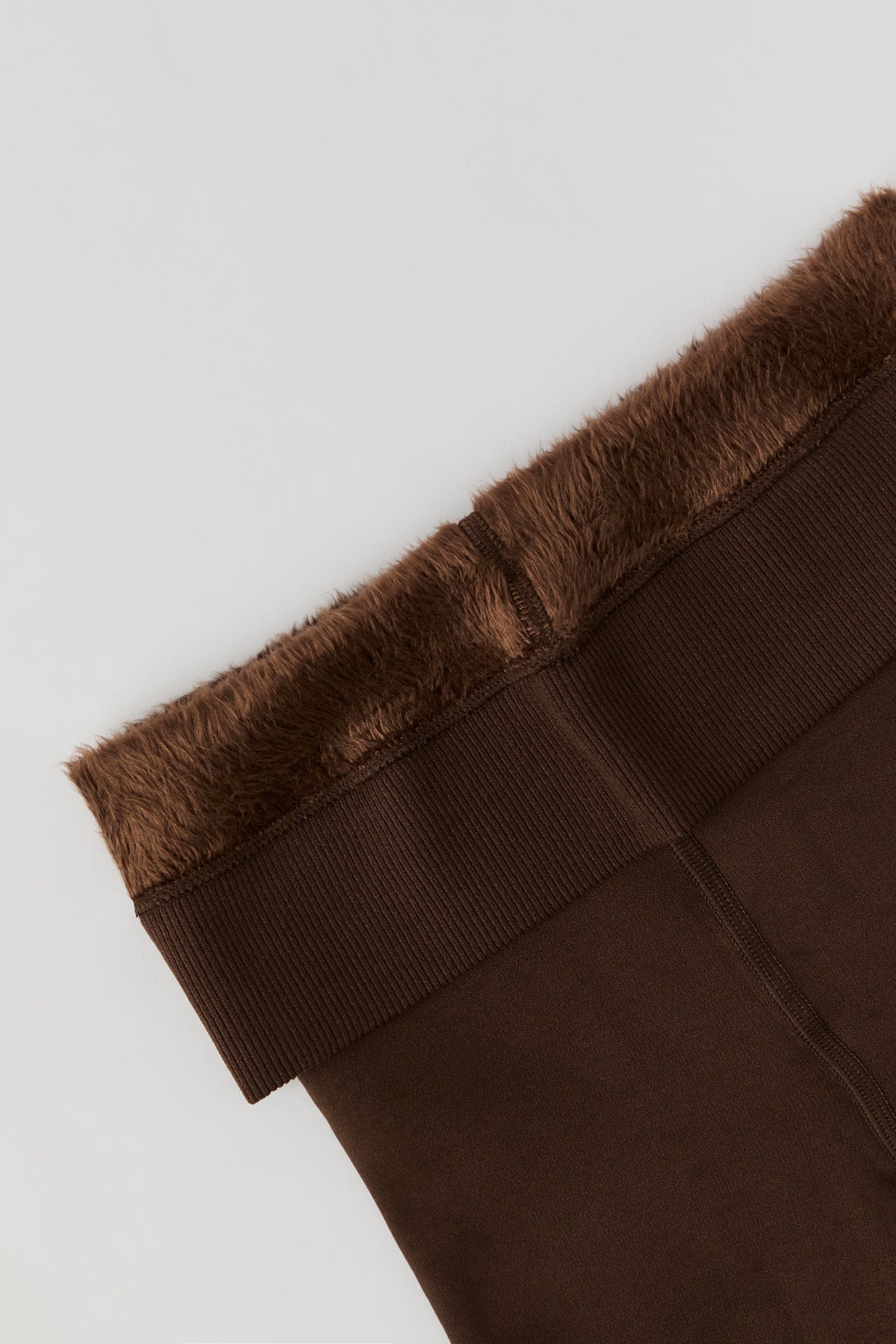 Vue alternative 2. Collants doublés de similifourrure