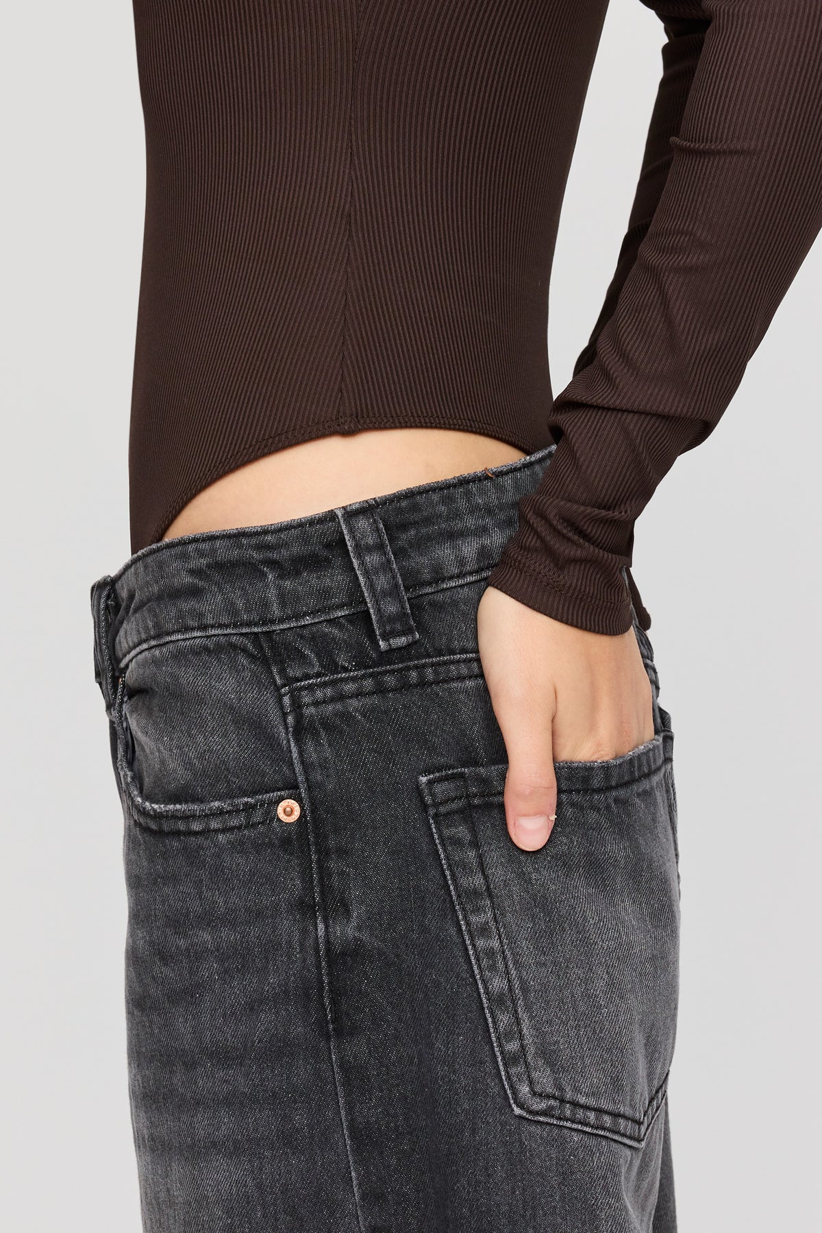 Vue alternative 4. Maillot profilé côtelé à manches longues