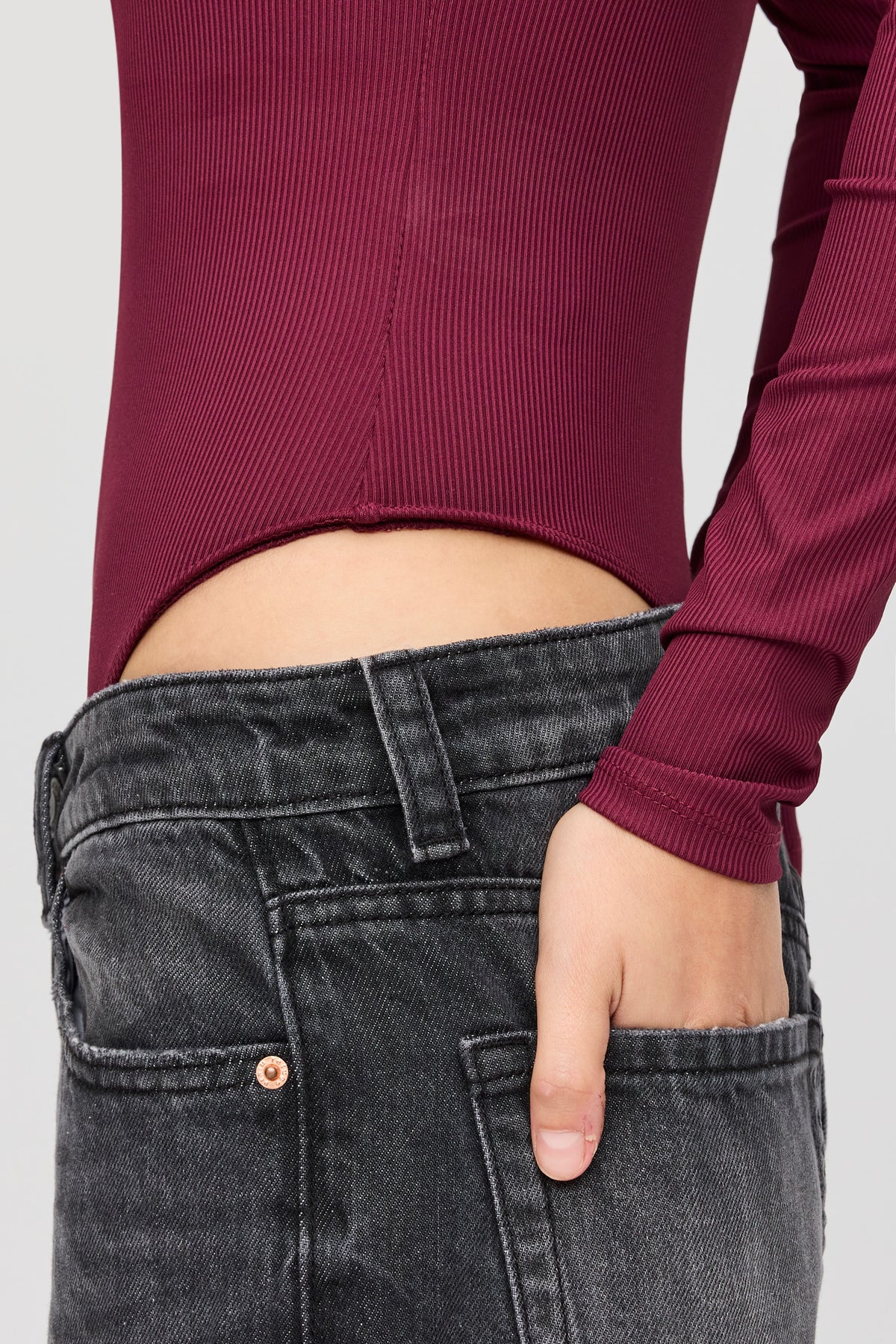 Vue alternative 4. Maillot profilé côtelé à manches longues