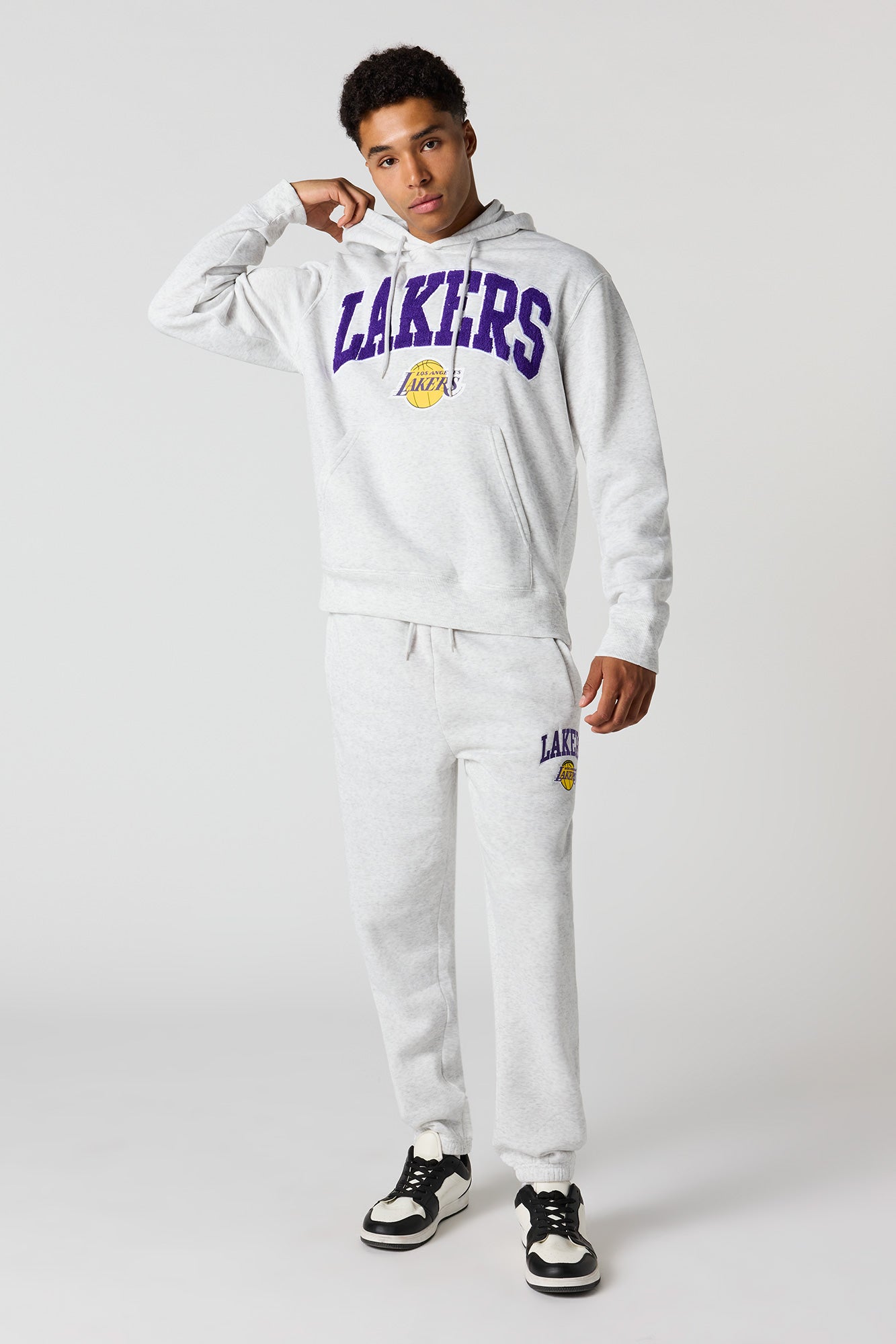LA Lakers Chenille Embroidered Hoodie – Urban Planet
