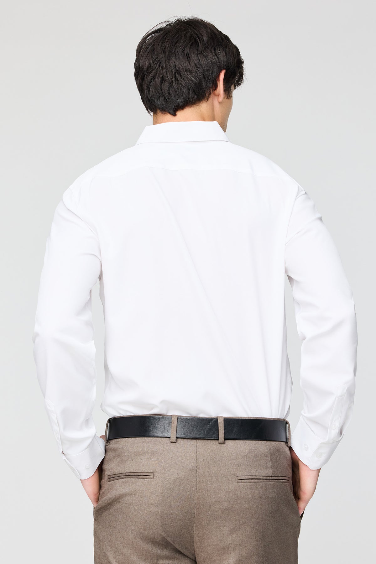 Vue alternative 2. Chemise habillée mince extensible