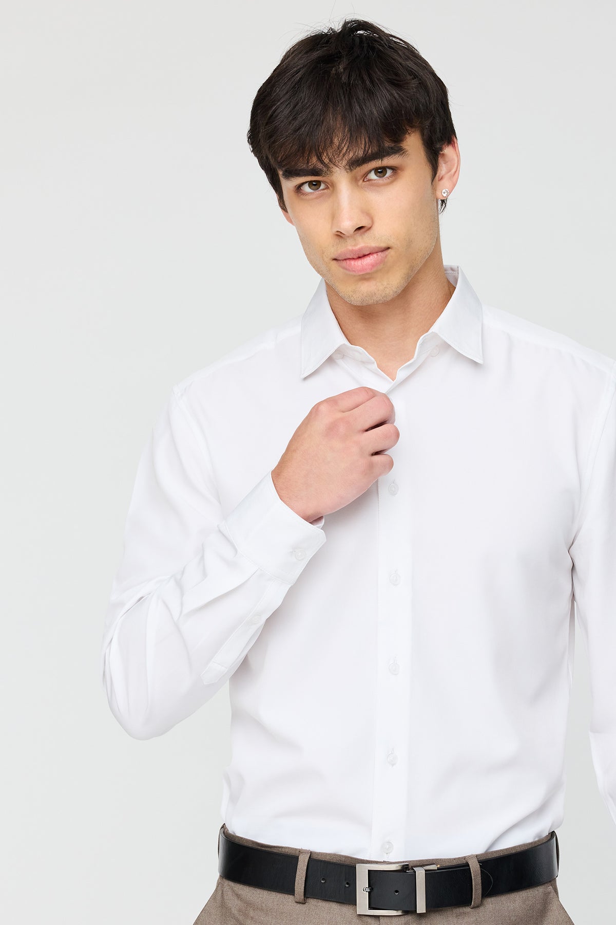 Vue alternative 4. Chemise habillée mince extensible