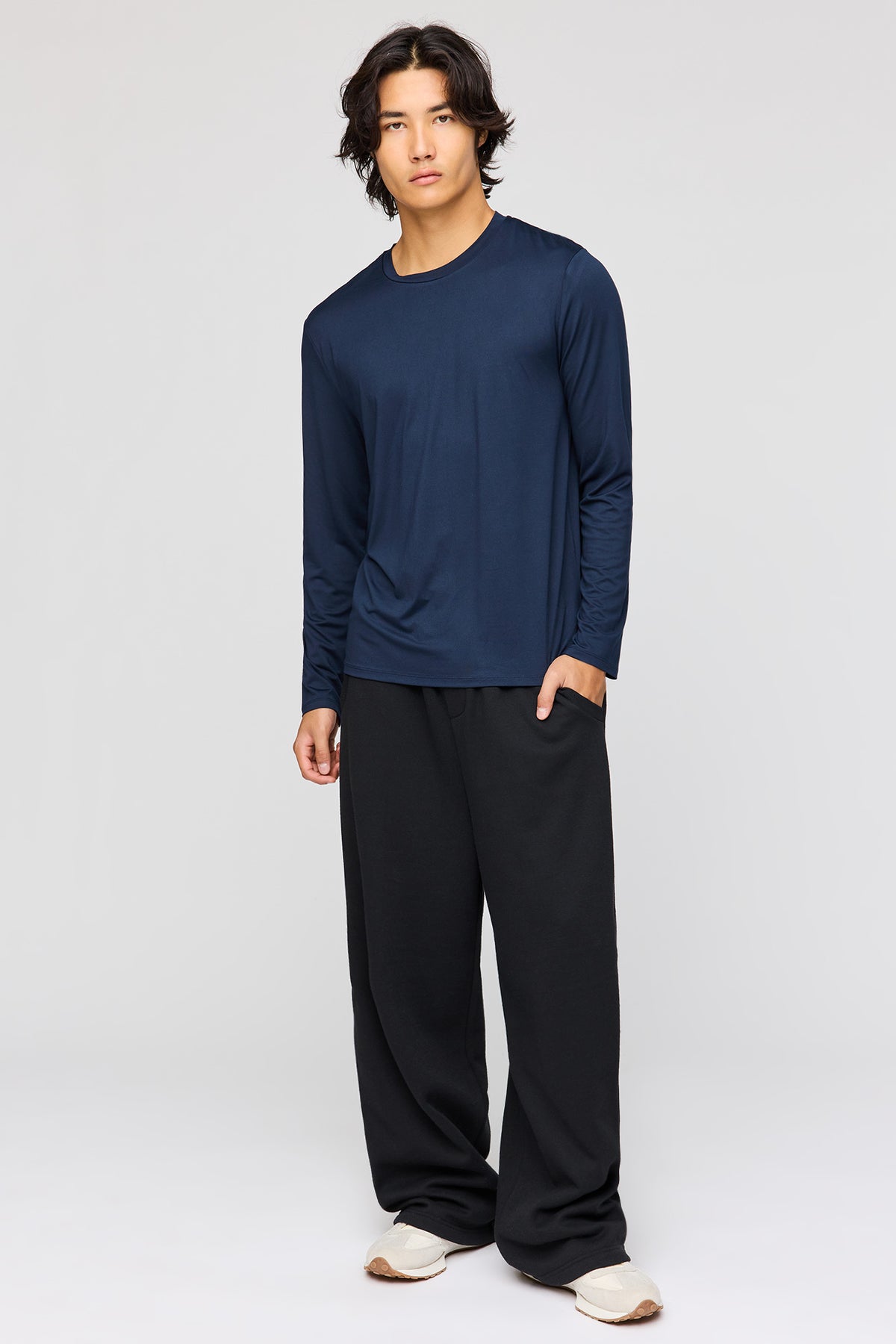 Alt View 3. PowerSoft Long Sleeve Top - Navy
