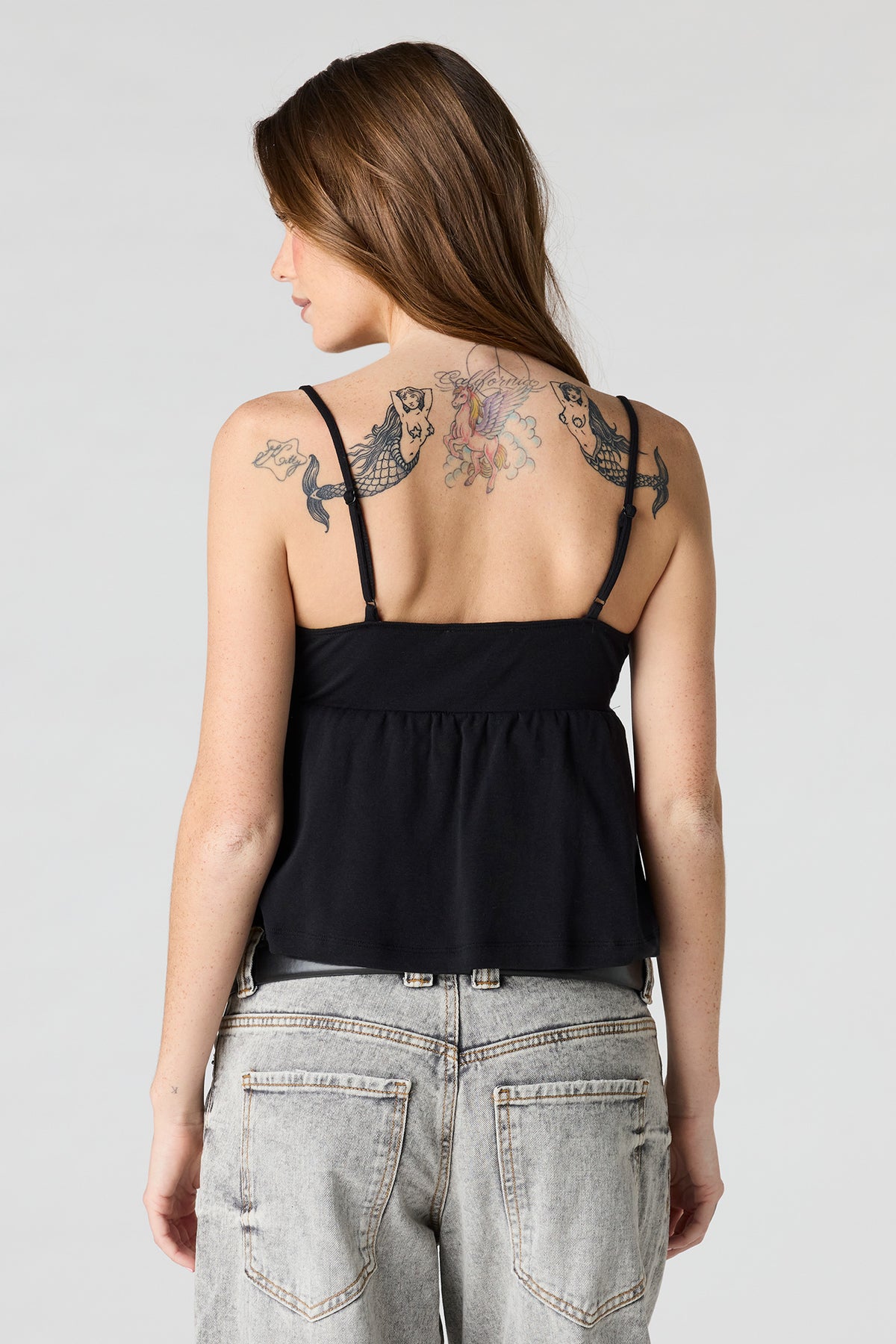Vue alternative 2. Camisole de style nuisette à surplis