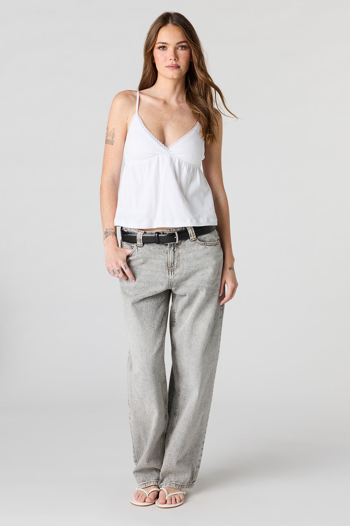 Vue alternative 3. Camisole de style nuisette à surplis