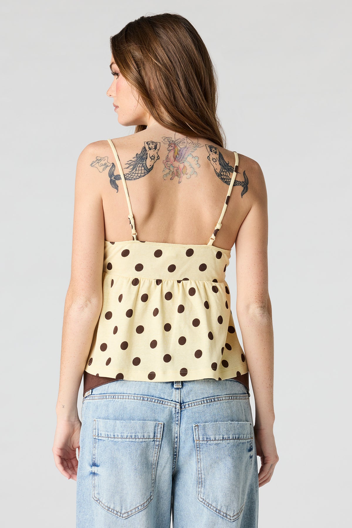Vue alternative 2. Camisole de style nuisette à surplis