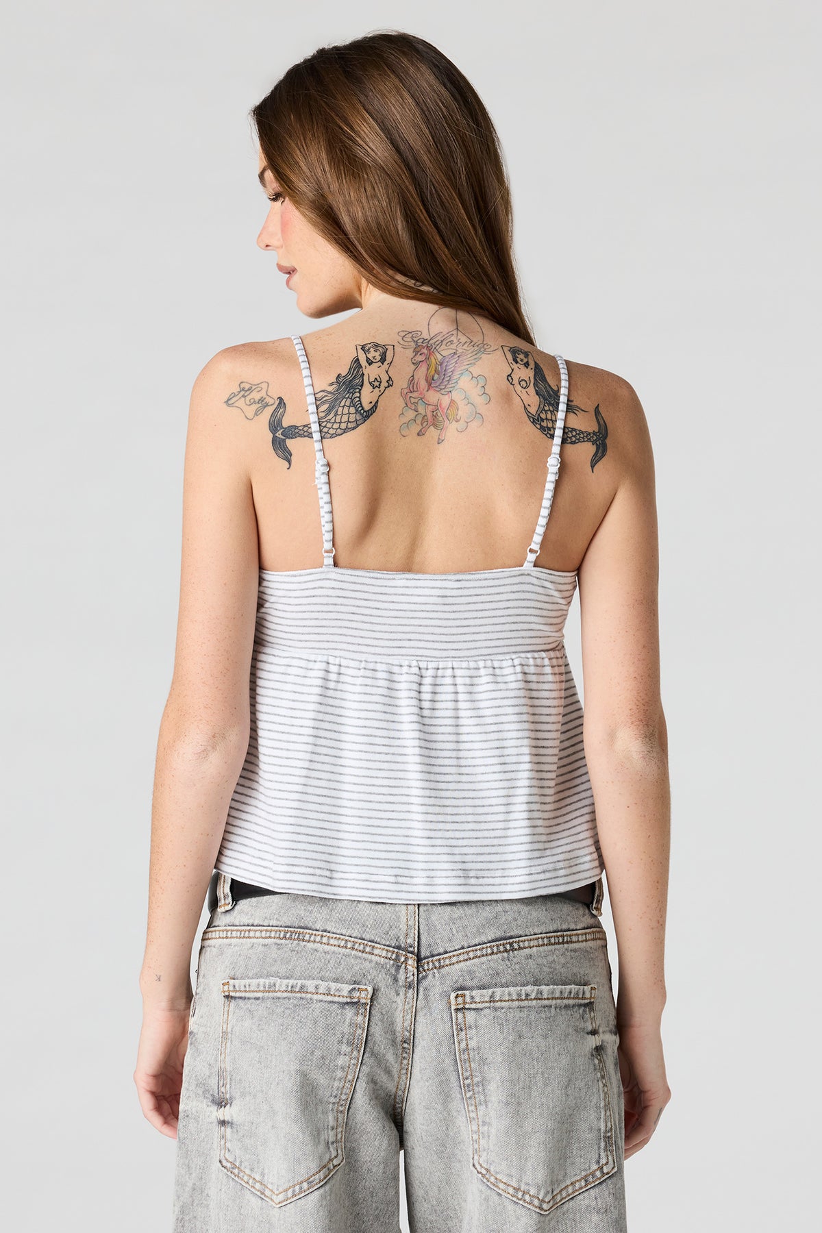 Vue alternative 2. Camisole de style nuisette à surplis