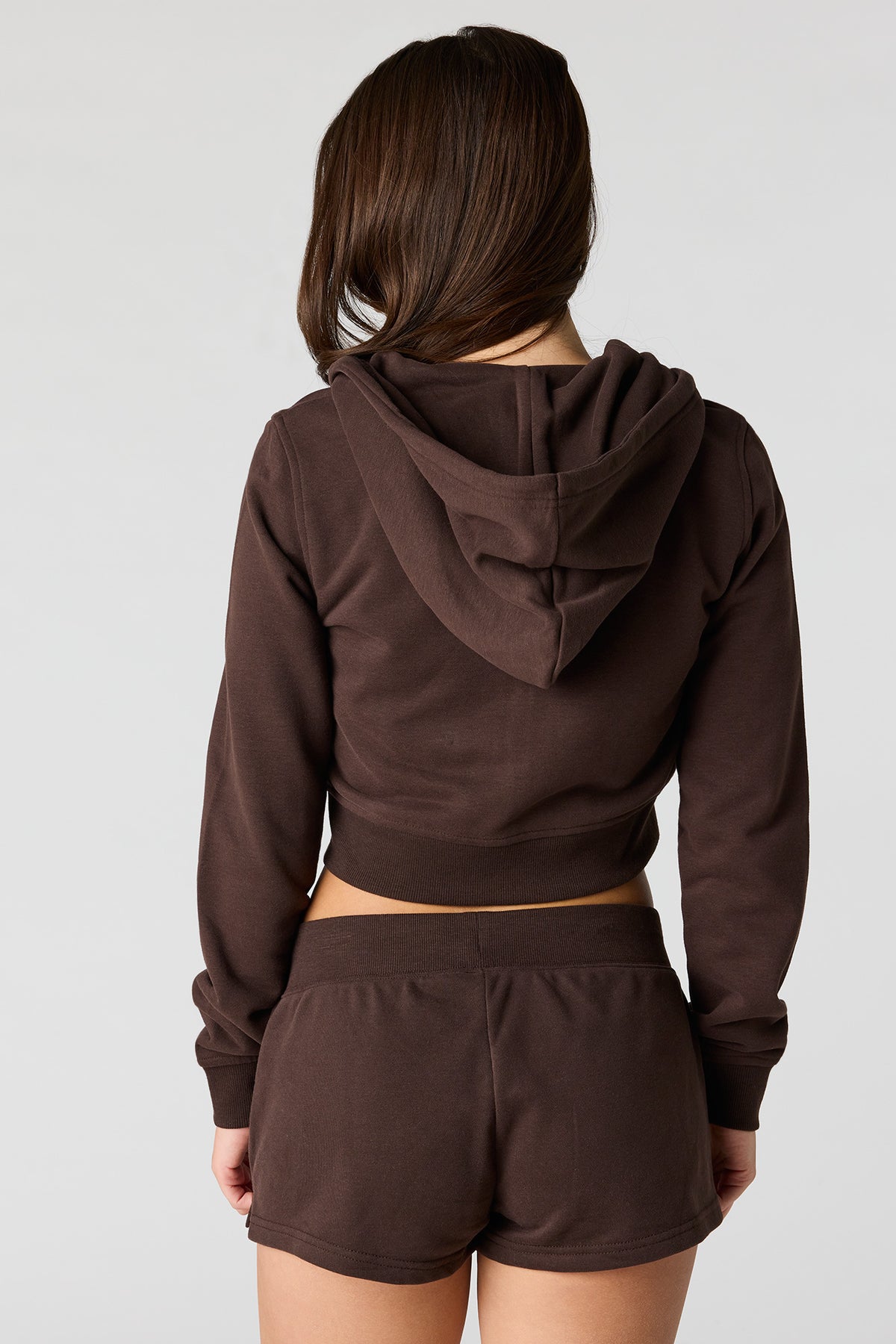 Vue alternative 2. Haut court à capuchon en tissu bouclé de luxe avec fermeture à glissière double