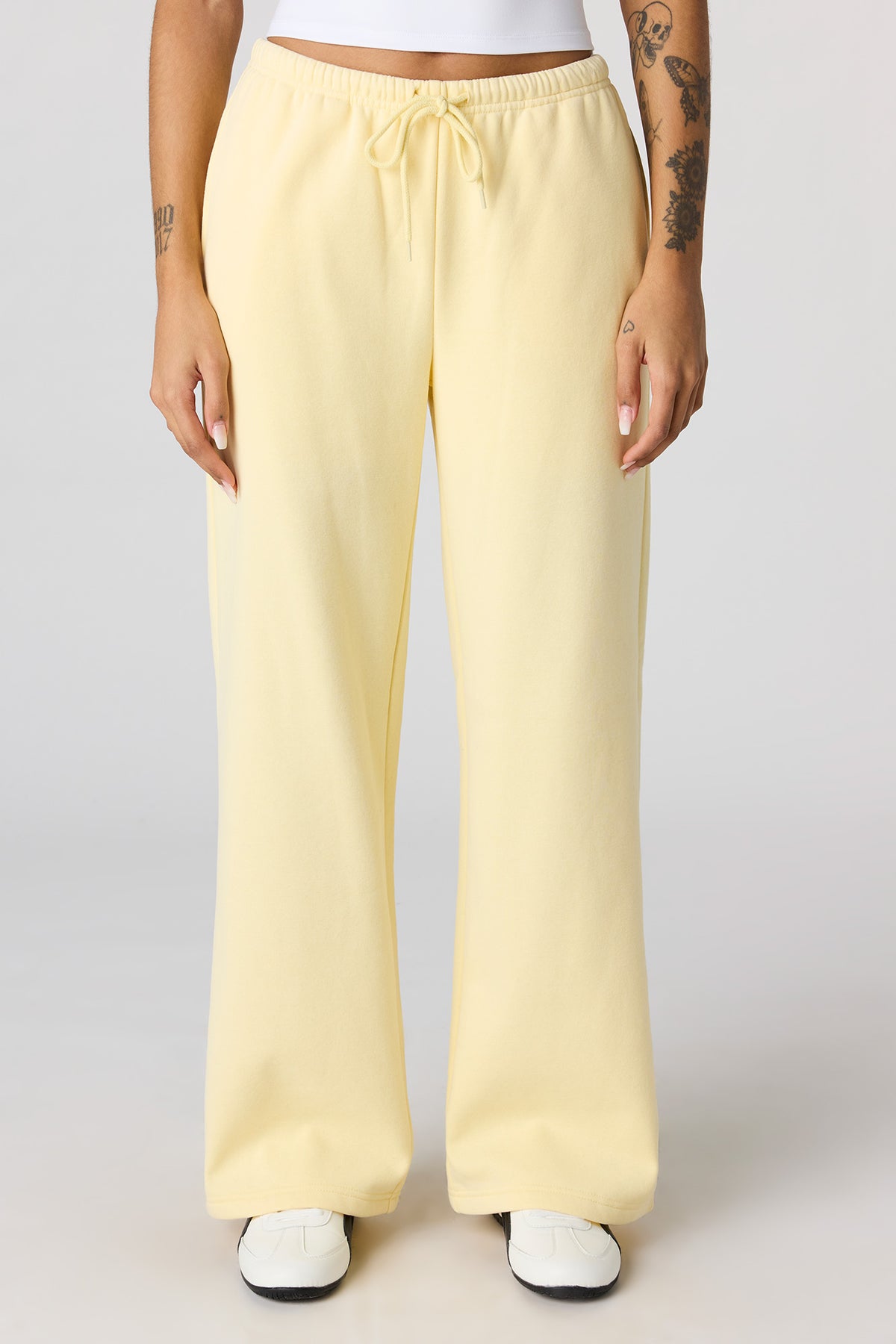 Alt View 2. Luxe Fleece Low Rise Baggy Sweatpant - Yellow