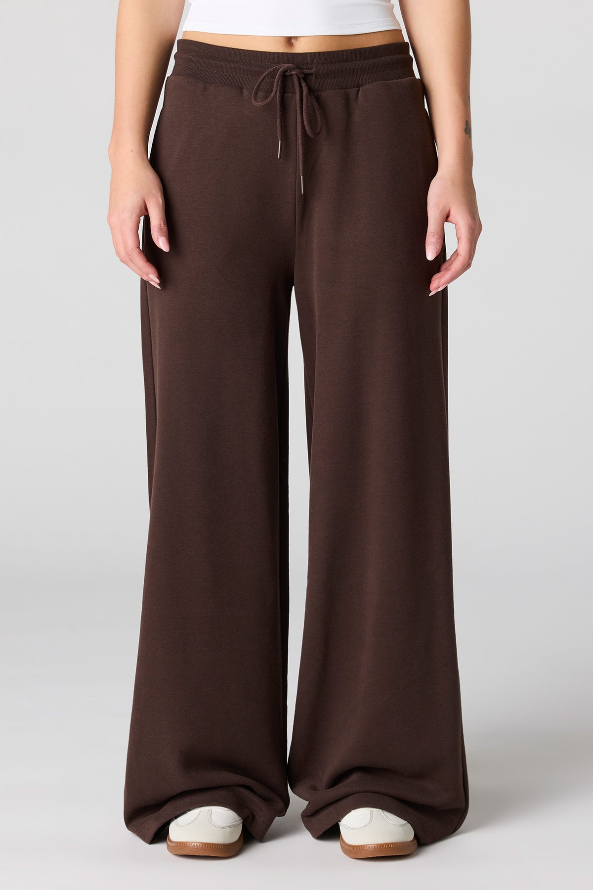 Vue alternative 2. Pantalon à jambe ultralarge en molleton de luxe