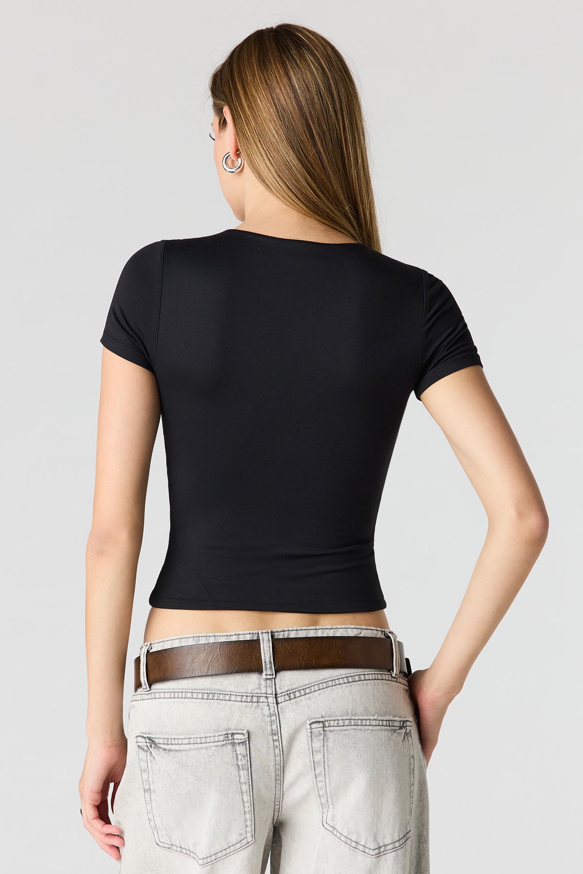 Vue alternative 2. T-shirt ras du cou profilé