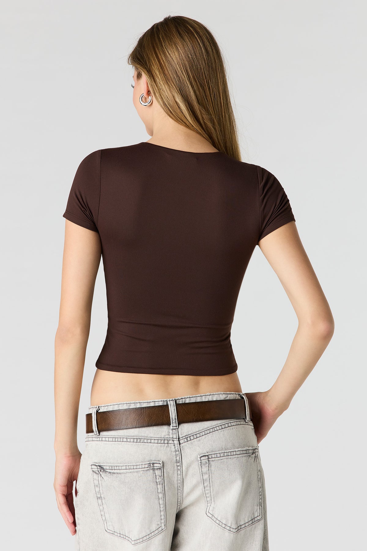 Vue alternative 2. T-shirt ras du cou profilé