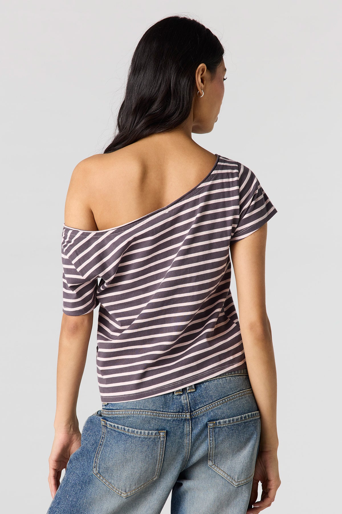 Alt View 2. Striped Off Shoulder Boxy T-Shirt - Camel