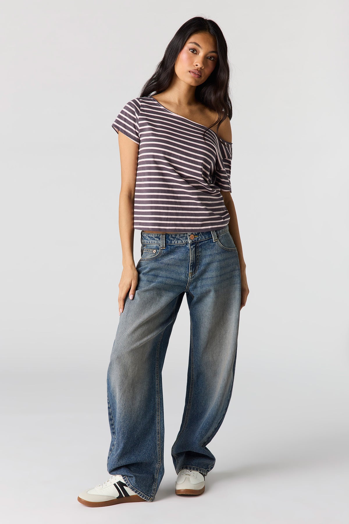 Alt View 3. Striped Off Shoulder Boxy T-Shirt - Camel