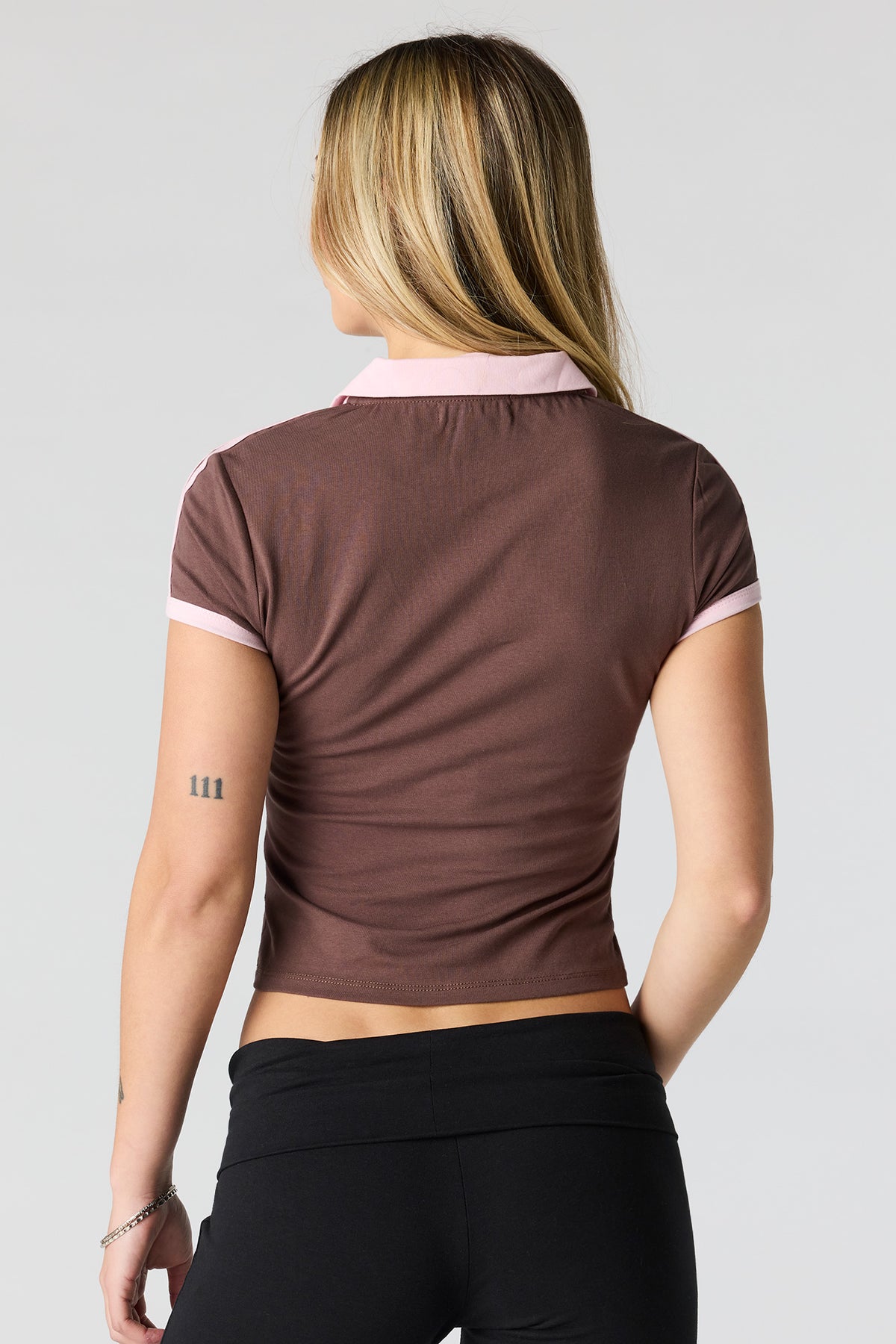 Vue alternative 2. Polo profilé classique doux imprimé