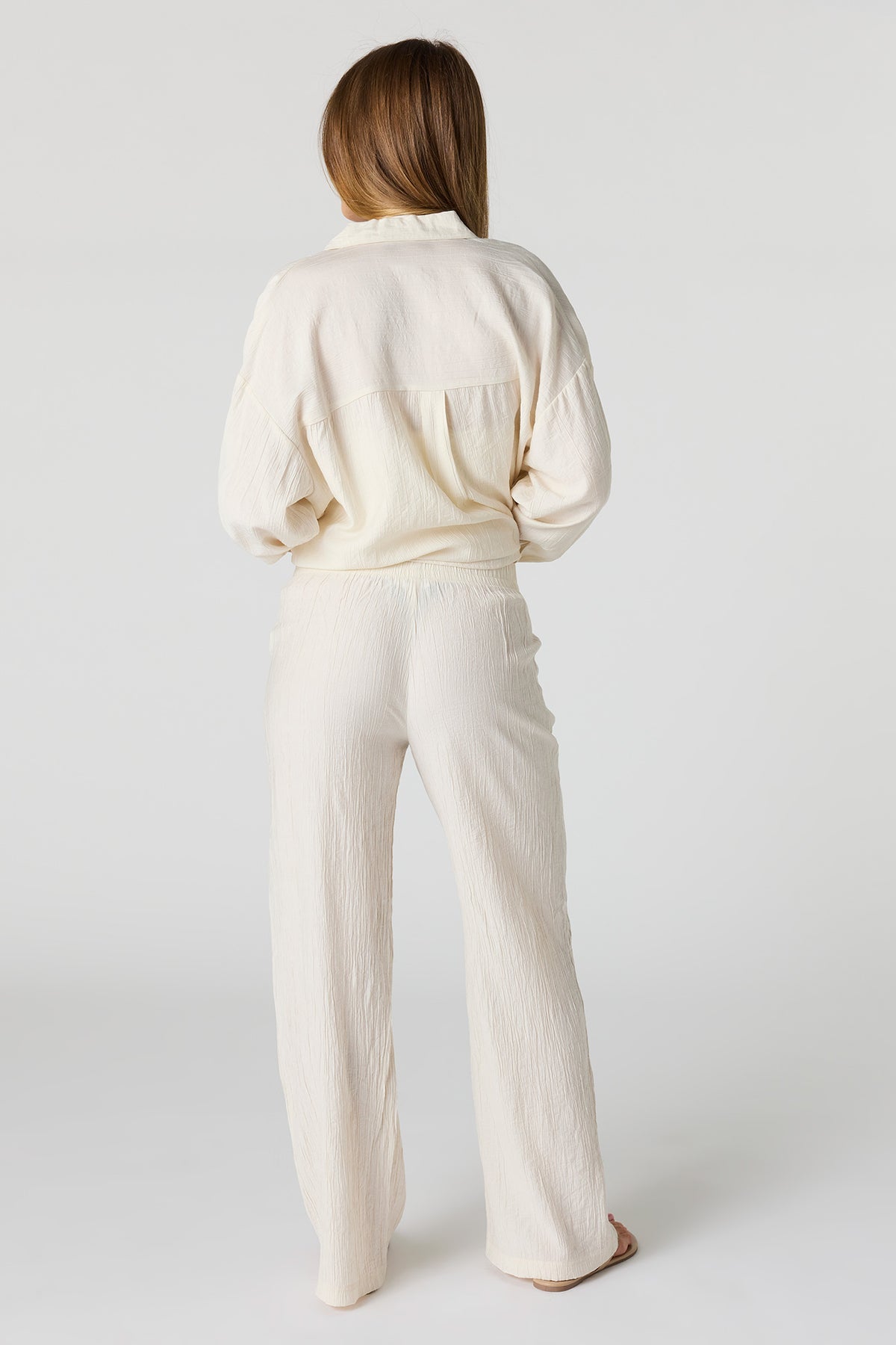 Alt View 3. Textured Flowy Wide Leg Pant - Ivory