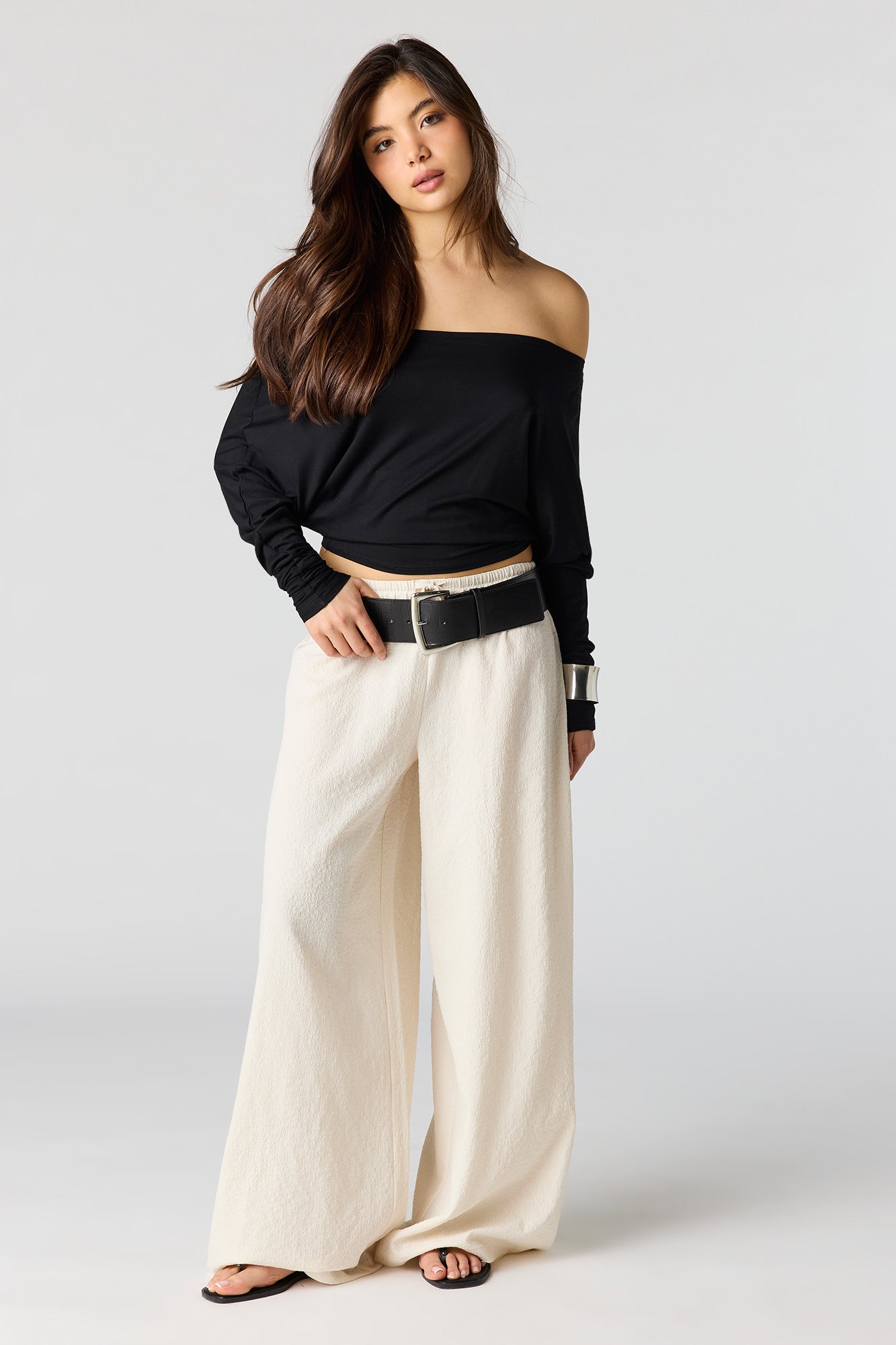 Textured Flowy Wide Leg Pant – Urban Planet