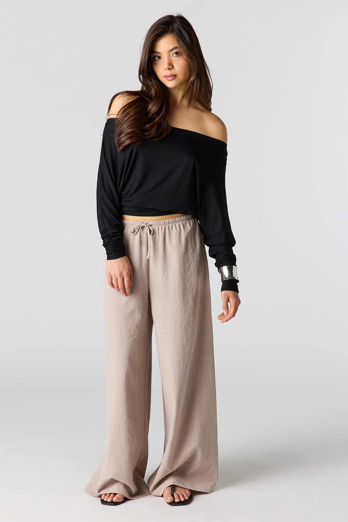 Pantalon à jambe large texturé fluide
