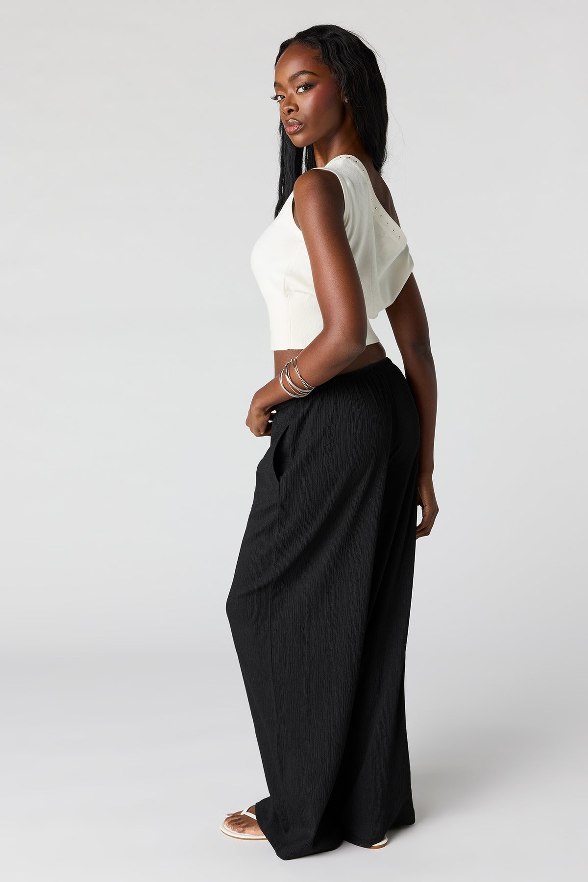 Alt View 3. Textured Flowy Wide Leg Pant - Black