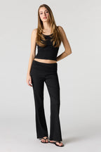 Pantalon texturé à jambe évasée