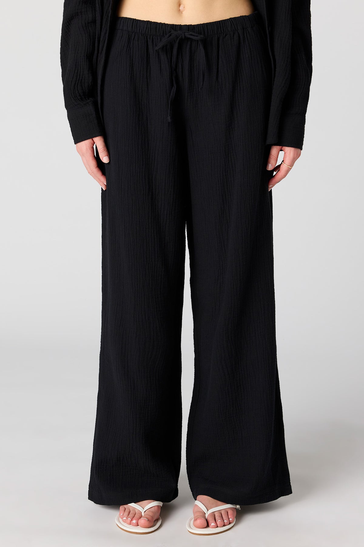 Alt View 2. Textured Flowy Wide Leg Pant - Black