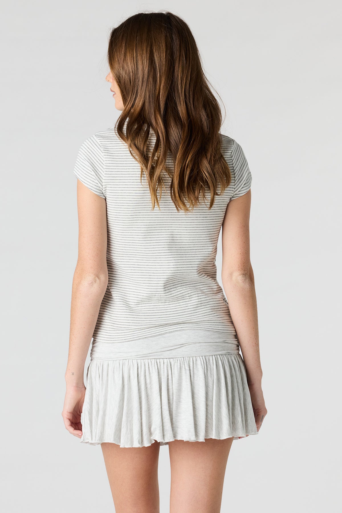 Vue alternative 2. Minijupe-short fluide