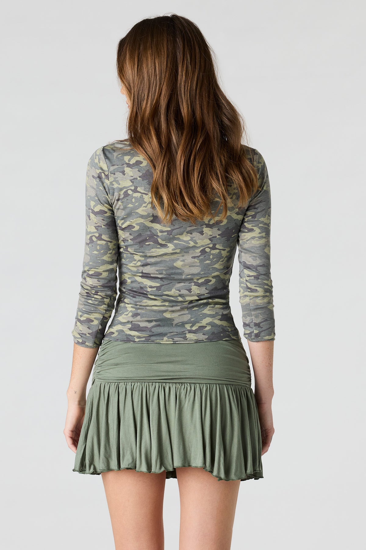 Vue alternative 2. Minijupe-short fluide