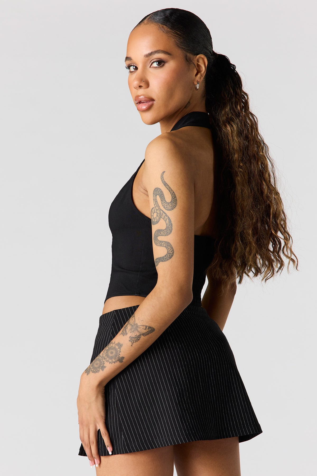 Alt View 2. Mini Skort - Black with White