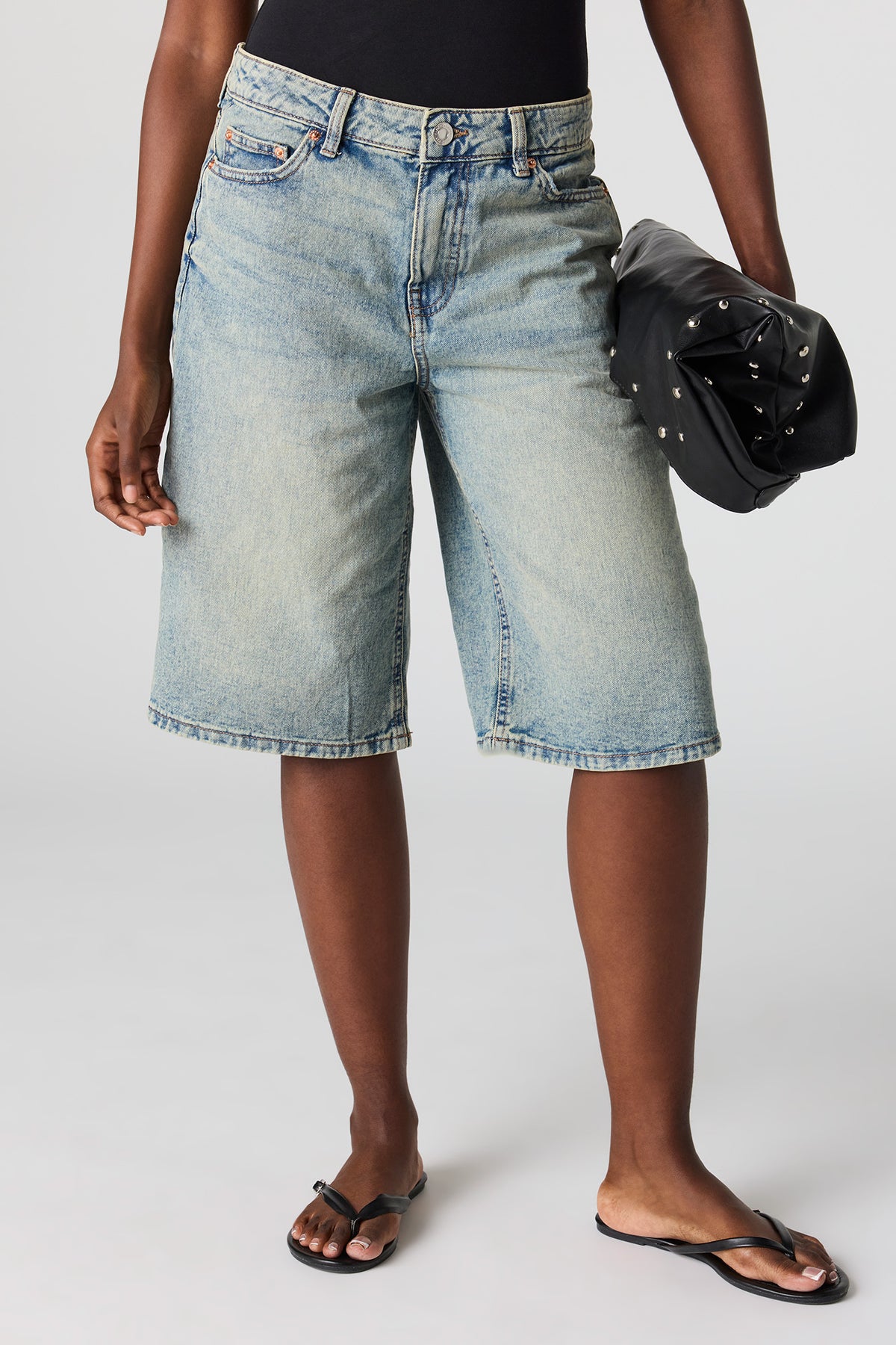 Vue alternative 2. Jort délavé moyen vintage à taille basse 13 po