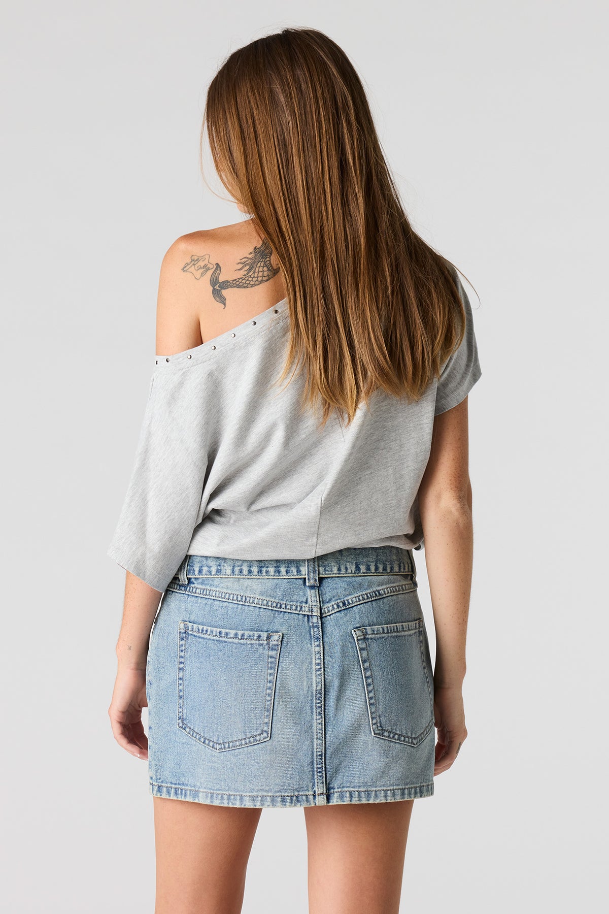 Alt View 2. Denim Low Rise Belted Mini Skirt - Medium Blue