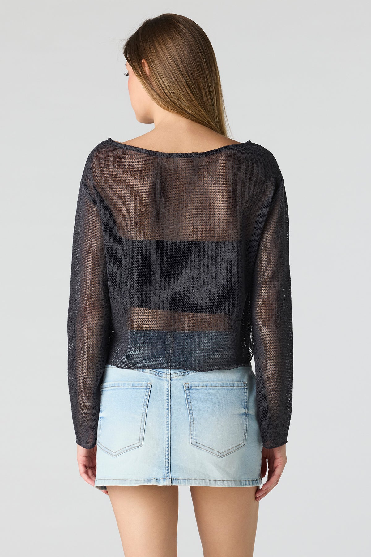 Vue alternative 2. Microjupe-short en denim à taille basse