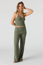 Ensemble avec débardeur bain-de-soleil et pantalon crochetés