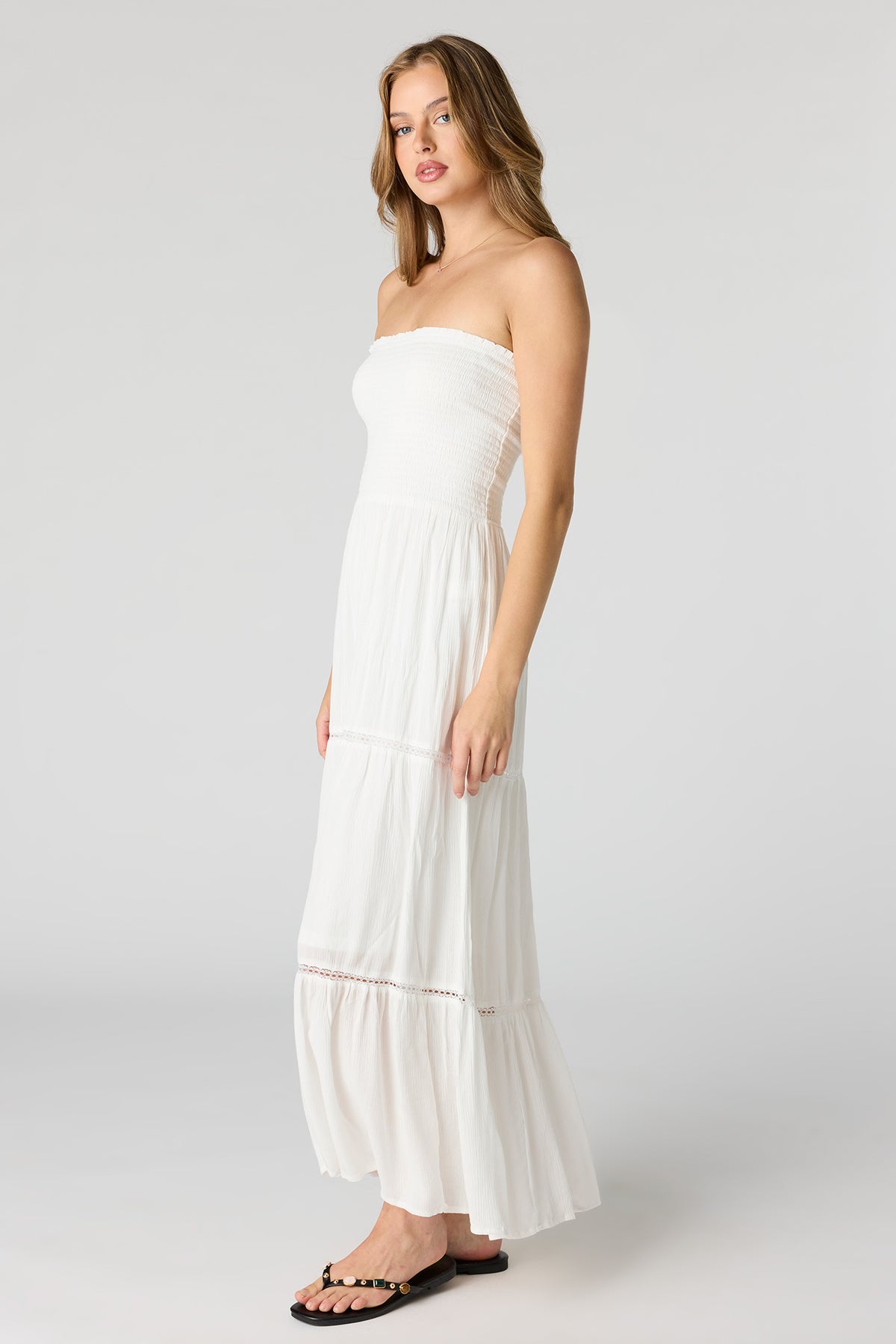 Vue alternative 2. Robe maxi volantée smockée